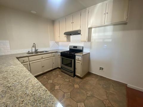 2054 Hyannis, Manteca, CA 95336 photo 6
