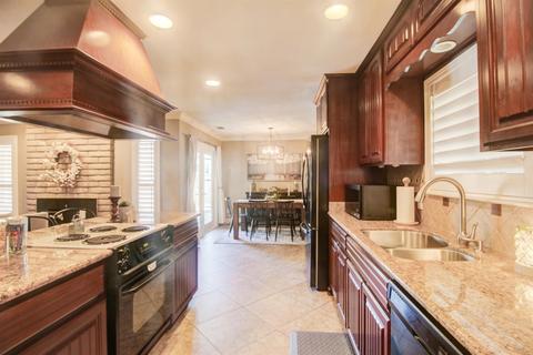 2404 E Orangeburg Ave, Modesto, CA 95355 photo 6