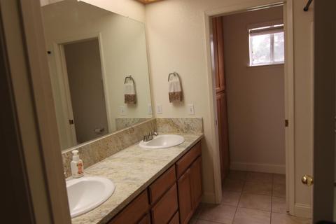 1503 Tamara Ct, Escalon, CA 95320 photo 9