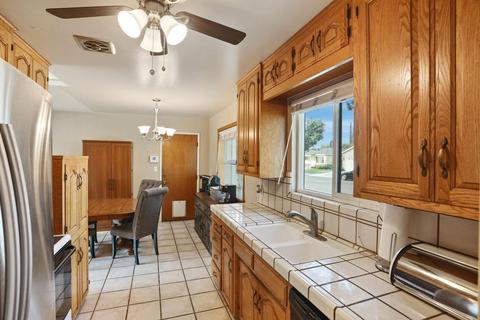 2212 Jasmin Ave, Modesto, CA 95350 photo 11