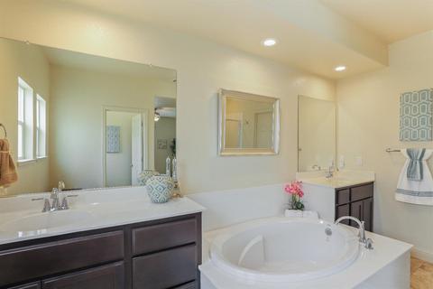 2086 Macedo St, Manteca, CA 95337 photo 28