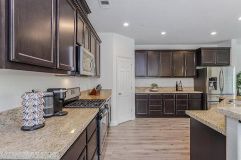 2086 Macedo St, Manteca, CA 95337 photo 9