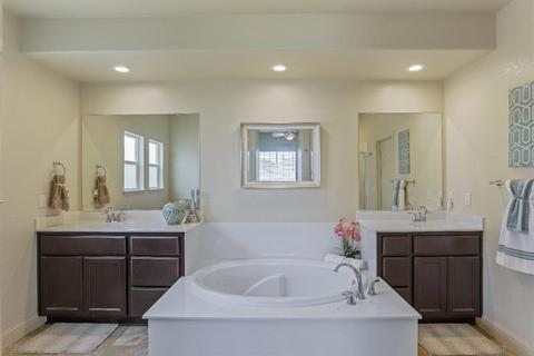 2086 Macedo St, Manteca, CA 95337 photo 27