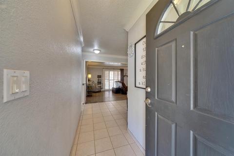 1906 Plaunt Dr, Modesto, CA 95350 photo 5