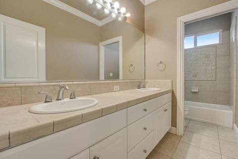 1627 Bird, Lodi, CA 95242 photo 31