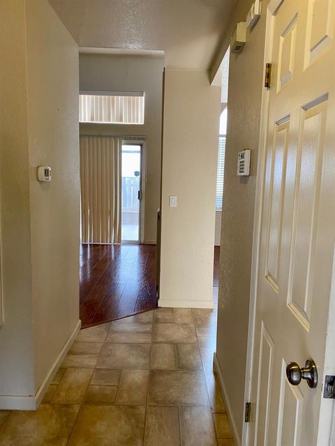 2723 Hoffman Woods Ln, Carmichael, CA 95608 photo 3