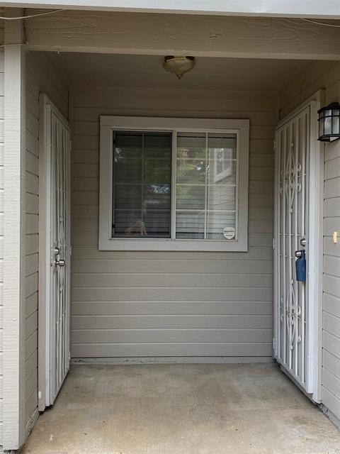 2723 Hoffman Woods Ln, Carmichael, CA 95608 photo 2