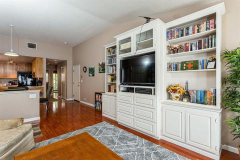 927 Zaragoza St, Davis, CA 95618 photo 8
