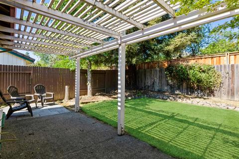 927 Zaragoza St, Davis, CA 95618 photo 13