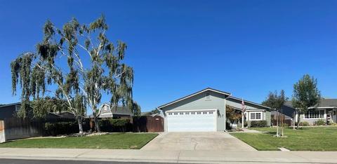 557 Dawn Dr, Manteca, CA 95336 photo 1