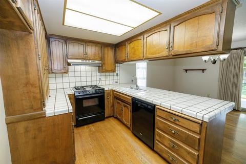 2208 Glasgow Dr, Ceres, CA 95307 photo 10