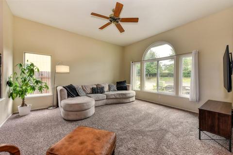 120 Ferrera Dr, Folsom, CA 95630 photo 4