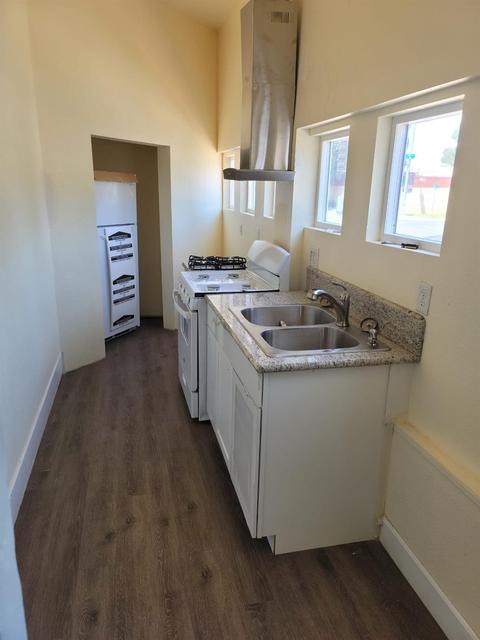 1246 E Weber Ave, Stockton, CA 95205 photo 4