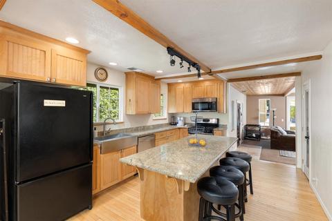 525 Whiting St, Grass Valley, CA 95945 photo 5