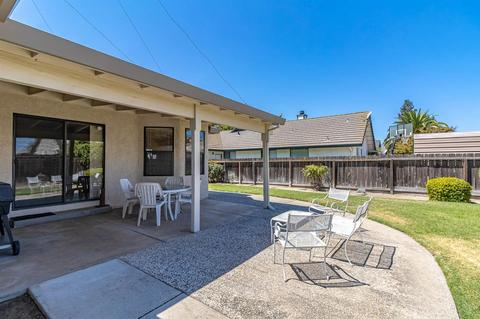 2075 Castleview Dr, Turlock, CA 95382 photo 29