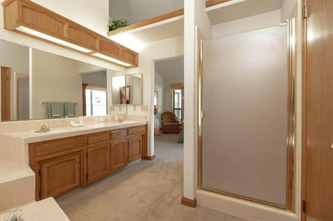 2075 Castleview Dr, Turlock, CA 95382 photo 25