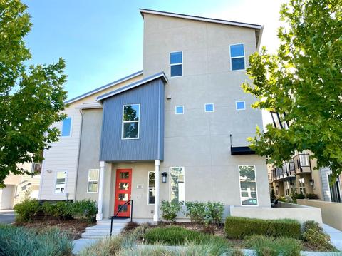 1665 Heirloom St, Davis, CA 95616 photo 1