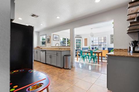 639 Robert Ave, Ripon, CA 95366 photo 12