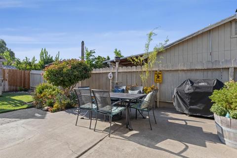 639 Robert Ave, Ripon, CA 95366 photo 31