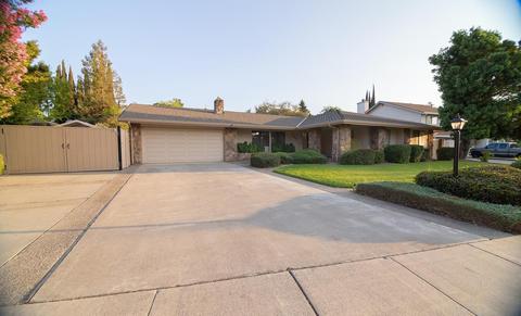 586 Tara Ct, Manteca, CA 95336 photo 2