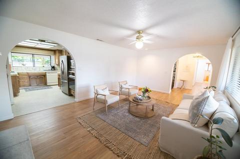 586 Tara Ct, Manteca, CA 95336 photo 4