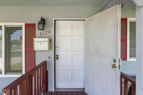 3124 Lisa Dr, Modesto, CA 95350 photo 3