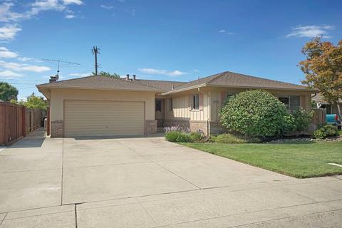 2006 W Elm St, Lodi, CA 95242 photo 2