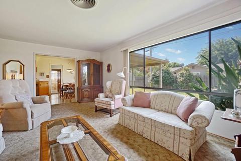 2006 W Elm St, Lodi, CA 95242 photo 7