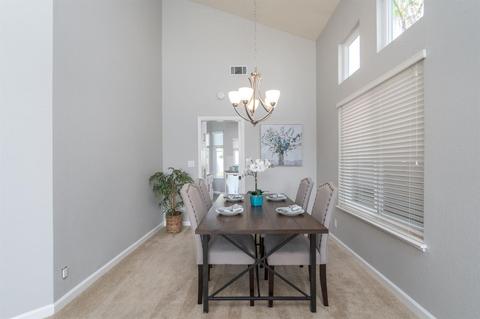 375 Edgewood Ln, Tracy, CA 95376 photo 9