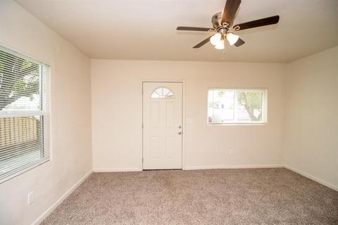 841 5th St, Turlock, CA 95380 photo 3