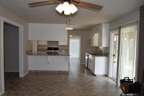 1516 Desert Willow Ln, Modesto, CA 95355 photo 13