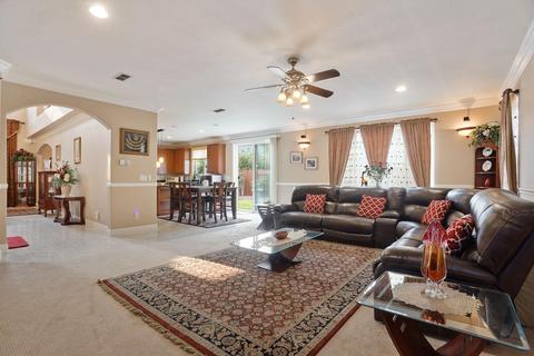 1325 Blakely Ln, Modesto, CA 95356 photo 17