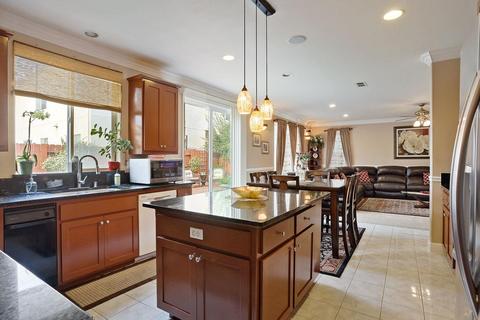 1325 Blakely Ln, Modesto, CA 95356 photo 10