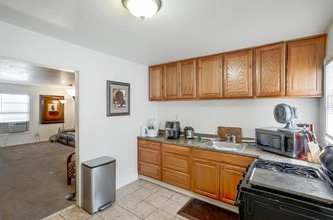 885 E 14th St, Pittsburg, CA 94565 photo 9