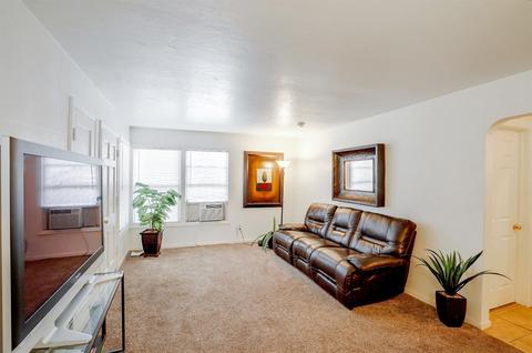 885 E 14th St, Pittsburg, CA 94565 photo 4