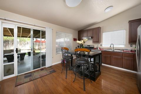 223 Lapwing Ln, Galt, CA 95632 photo 2
