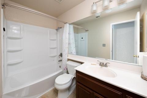 223 Lapwing Ln, Galt, CA 95632 photo 5