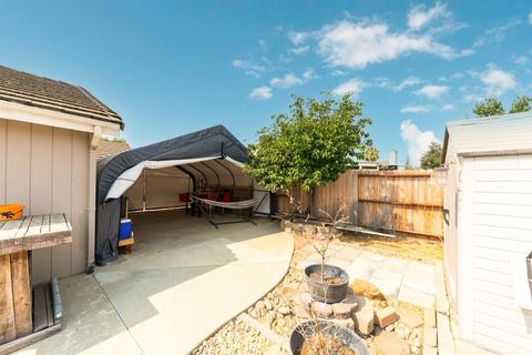 223 Lapwing Ln, Galt, CA 95632 photo 13