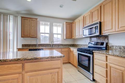 9445 Vintner Cir, Patterson, CA 95363 photo 3