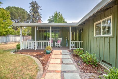 4324 Paradise Dr, Carmichael, CA 95608 photo 1