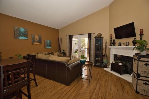 1233 Collier Ave, Modesto, CA 95350 photo 2