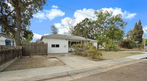 204 B St, Galt, CA 95632 photo 2