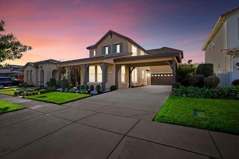 2056 Holt Dr, Lodi, CA 95242 photo 4