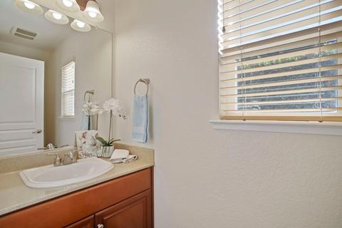 2056 Holt Dr, Lodi, CA 95242 photo 13