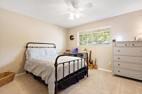 4201 Paradise Dr, Carmichael, CA 95608 photo 18