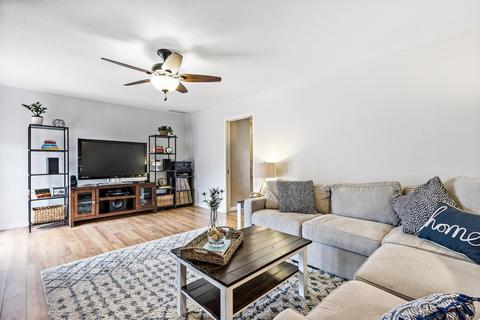 4201 Paradise Dr, Carmichael, CA 95608 photo 13