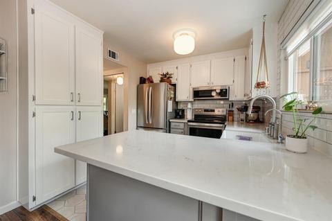 2096 Alta Loma St, Davis, CA 95616 photo 8