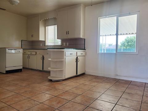 211 N Veach Ave, Manteca, CA 95337 photo 21