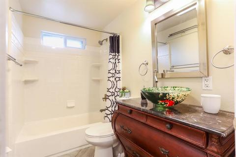 4805 Saint Lynn Ln, Carmichael, CA 95608 photo 18