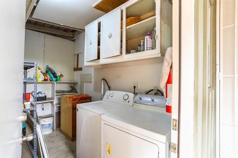 4805 Saint Lynn Ln, Carmichael, CA 95608 photo 26